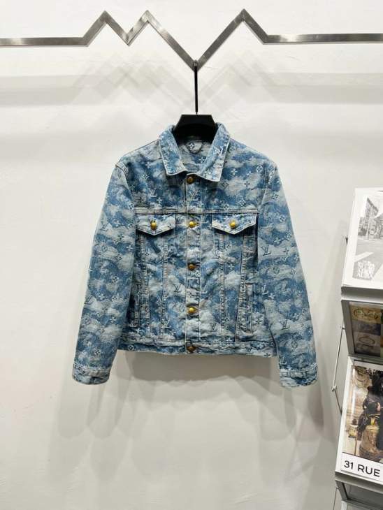 Picture of Louis Vuitton Jackets _SKULVS-XLqqtxK150231580